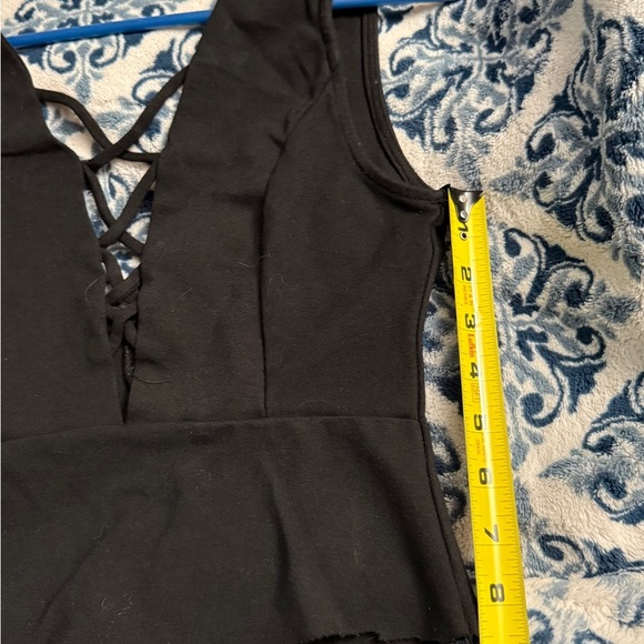 Iris Sz M Women’s Punk Black Sleeveless Top - Picture 11 of 12